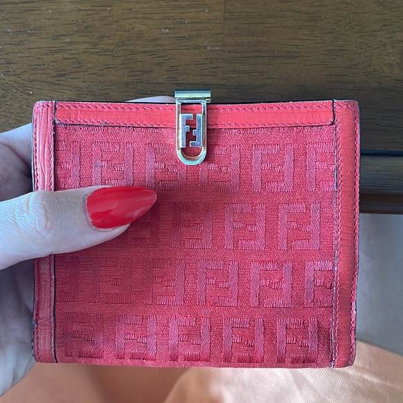 Vintage Red Fendi Wallet - Picture 5 of 11
